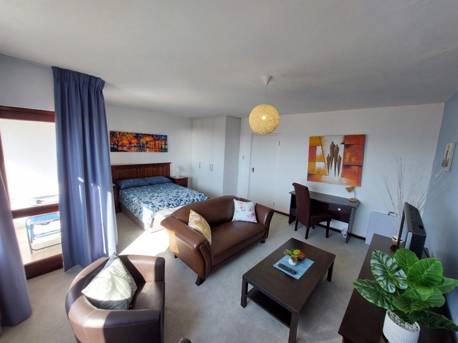 To Let 1 Bedroom Property for Rent in Sea Point Western Cape